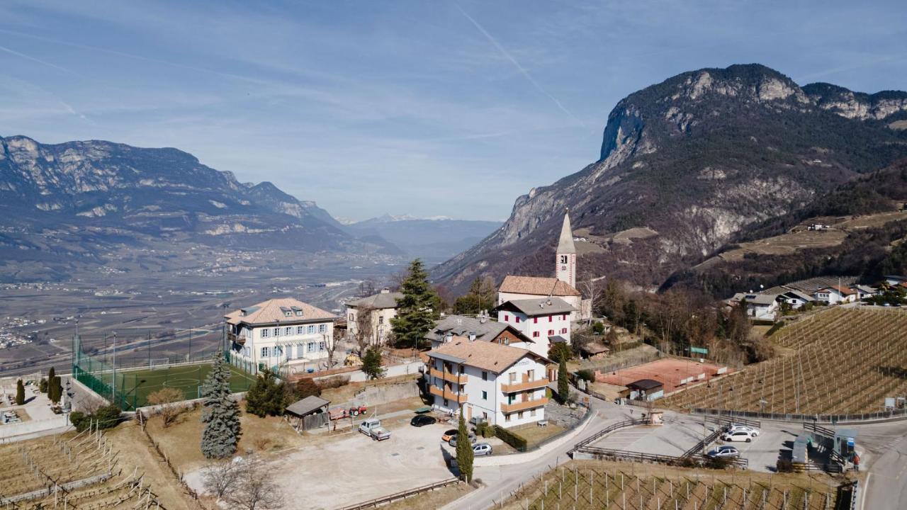 Hotel Gruenwald Salurn Exterior foto